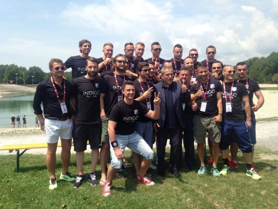 Arhivska slika Igrača Croatije s Milanom Bandićem