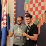 FOTO GALERIJA S PANTOVČAKA - Tko se sve iskoristio priliku za fotografiranje u predsjedničkom uredu i s predsjednicom Grabar-Kitarović FOTO GALERIJA S PANTOVČAKA - Tko se sve iskoristio priliku za fotografiranje u predsjedničkom uredu i s predsjednicom Grabar-Kitarović