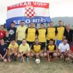 Pečeni vol za jubilarno 10. okupljanje na izvoru Svekar voda u Mišima na Buškom blatu  