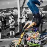 Matija Podhraški iz Stuttgarta vozio 4 km motocikl na glavi i oborio Guinnessov rekord
