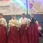 (NOVE FOTO) Nikolinjska proslava u Ludwigsburgu: Sv. Nikola darivao oko 250 djece