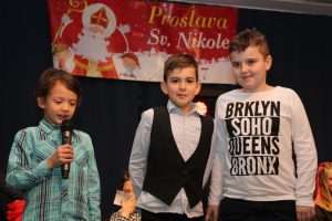 Proslava Nikolinja u Hagenu: darovi za djecu i dobro djelo za bolesnog dječaka iz domovine Proslava Nikolinja u Hagenu: darovi za djecu i dobro djelo za bolesnog dječaka iz domovine