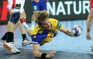 Jesper Nielsen iz Švedske puca na vrata Danske /Foto: HINA