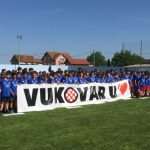Svečano otvoren 16. Memorijal vukovarskih branitelja - Hrvati iz Njemačke donijeli transparent Vukovar u srcu