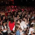 (FOTO i VIDEO) Na Dalmatinskoj večeri u Esslingenu brojnu publiku zabavljala Jelena Rozga i Klapa Rišpet
