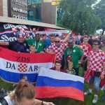 (VIDEO i NOVE FOTO) Hrvati iz iseljeništva okupirali Kaliningrad - Ruskinje su lude za njima!