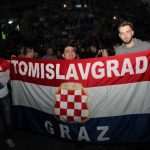 (FOTO i VIDEO) Hrvatska noć 2018 Frankfurt: Fra Marinko podsjetio na Vukovar, Olivera i Vatrene