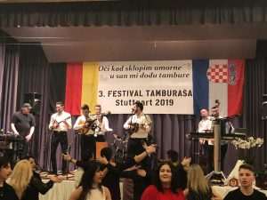 Tamburaški sastav Crveno lišće