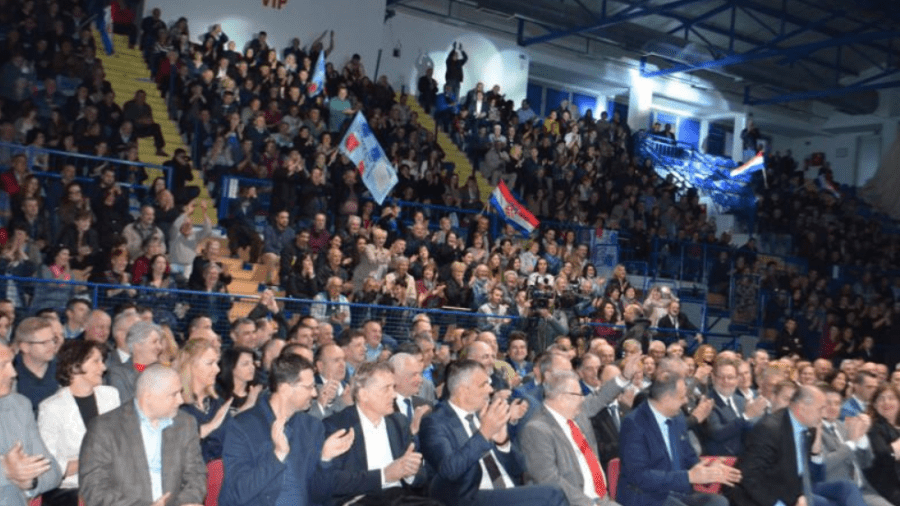 Predizborni skup HDZ-a u Gospiću / Foto:Slobodnalika.com