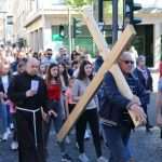 (FOTO) Veliki petak u Mainzu: Stotine ljudi u procesiji kroz središte grada