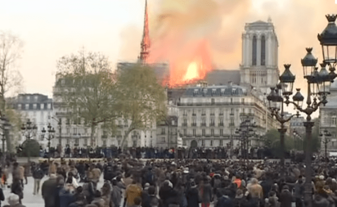 Razorni požar u katedrali Notre Dame izbio je 15. travnja 2019. (ILUSTRACIJA) / Foto: Fenix (Ante Malić)