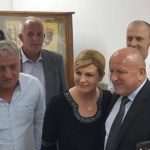 (VIDEO) Susret Kolinde Grabar-Kitarović i majke Ivana Rakitića u marijanskom svetištu u Komušini: Pozdravite sina