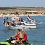 (FOTO) REGATA ZA HRVATSKE BRANITELJE U RAŽANCU KOD ZADRA: Turisti su znatiželjno gledali što se događa