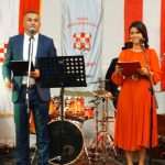 (FOTO) VEČER HRVATSKE TAMBURE I FOLKLORA U AUSTRIJI: Više od 500 Hrvata je uživalo u izvedbama hrvatskih folkloraša iz cijele Austrije (FOTO) VEČER HRVATSKE TAMBURE I FOLKLORA U AUSTRIJI: Više od 500 Hrvata je uživalo u izvedbama hrvatskih folkloraša iz cijele Austrije