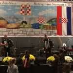(FOTO i VIDEO) 20. JUBILARNA HERCEGOVAČKA VEČER U STUTTGARTU: Iseljeni Hrvati pjevali sa Željkom Bebekom i gostima