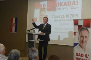 ŠKORO NA PREDIZBORNOM SKUPU U ZÜRICHU: Odavde je prvi hrvatski predsjednik dr. Franjo Tuđman krenuo u obilazak Hrvata diljem svijeta skoro zurich