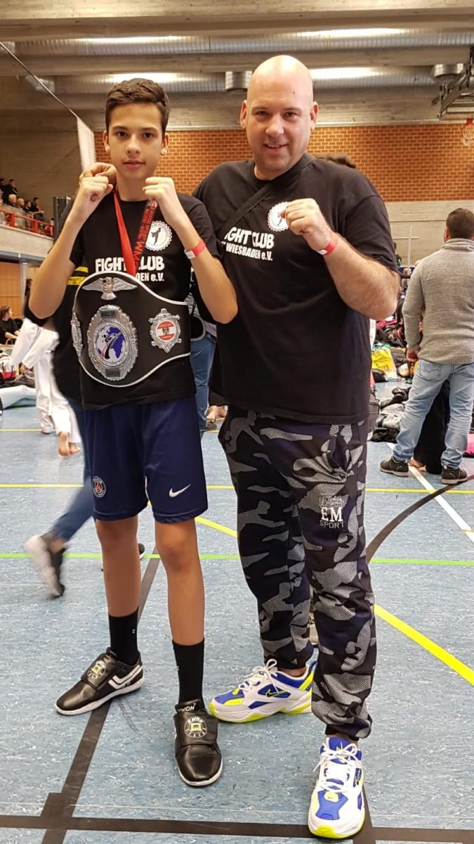 Manuel s ocem Markom Bodrožićem / Foto: Fenix