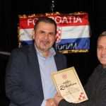(FOTO) Božićna zabava Croatie Frankfurt sa Glorijom Klišanin ispunila očekivanja igrača, trenera, navijača i sponzora kluba (FOTO) Božićna zabava Croatie Frankfurt sa Glorijom Klišanin ispunila očekivanja igrača, trenera, navijača i sponzora kluba