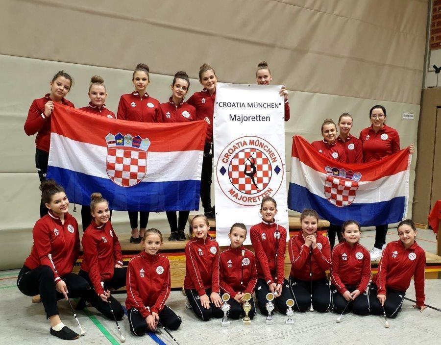 Prvakinje Njemačke - mažoretkinje Croatia München Majoretten / Foto: Fenix L.Poljak)