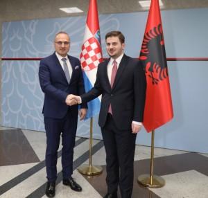RADMAN ALBANIJA2