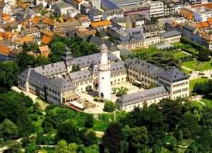 INTERVIEW MIT ALEXANDER HETJES: Die Partnerschaft zwischen Bad Homburg und Dubrovnik ist eine Herzensangelegenheit für unsere Stadt INTERVIEW MIT ALEXANDER HETJES: Die Partnerschaft zwischen Bad Homburg und Dubrovnik ist eine Herzensangelegenheit für unsere Stadt
