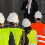 (FOTO) HRVATI GRADE TESLINU TVORNICU U NJEMAČKOJ: Hrvatski radnici su temeljiti, pouzdani i vrijedni, to je prepoznao i Elon Musk (FOTO) HRVATI GRADE TESLINU TVORNICU U NJEMAČKOJ: Hrvatski radnici su temeljiti, pouzdani i vrijedni, to je prepoznao i Elon Musk