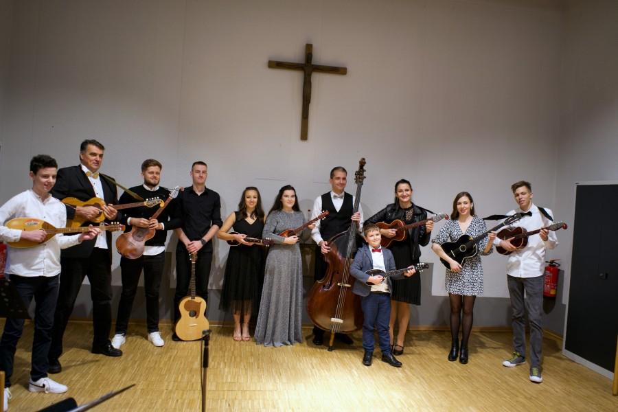 Folklorna skupina Adria Duisburg