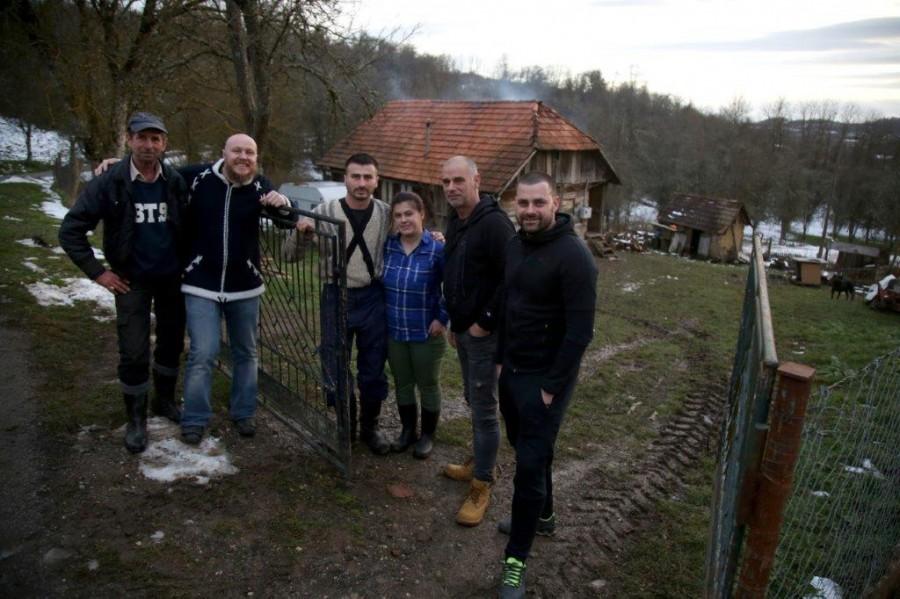 Obitelj Golubovac iz Zrina/ Foto:Hina