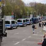 (FOTO) POLICIJA NIJE INTERVERNIRALA: Više od 10.000 prosvjednika protiv koronamjera u Stuttgartu