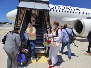 (FOTOGALERIJA) SVEČANO U ČILIPIMA: Iz Frankfurta u ZL Dubrovnik sletio prvi ovogodišnji zrakoplov Croatia Airlinsa