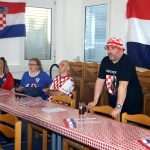 (FOTO) Hrvatski navijači u Njemačkoj bodrili Vatrene, njemačka televizija u nedjelju uvečer prikazuje prilog iz Stuttgarta