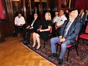 PRIZNANJE: Dr. Erhardu Buseku u Beču uručeno visoko hrvatsko državno odličje „Red kneza Branimira s ogrlicom“