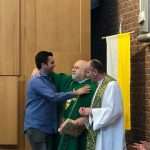 (FOTO) Nakon 24 godine od vjernika u Karbenu se oprostio fra Marijan Petričević