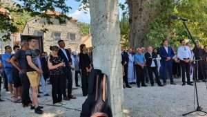 (VIDEO) TRSTENO KOD DUBROVNIKA: Odana počast za 36 imotskih branitelja poginulih u obrani Dubrovnika