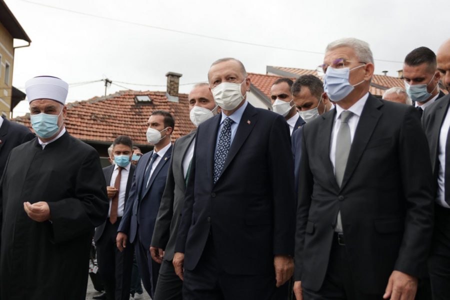 Erdogan kaže da je Zapad u Afganistanu ostavio kaos, Dodik vidi sličnosti s BiH Erdogan kaže da je Zapad u Afganistanu ostavio kaos, Dodik vidi sličnosti s BiH