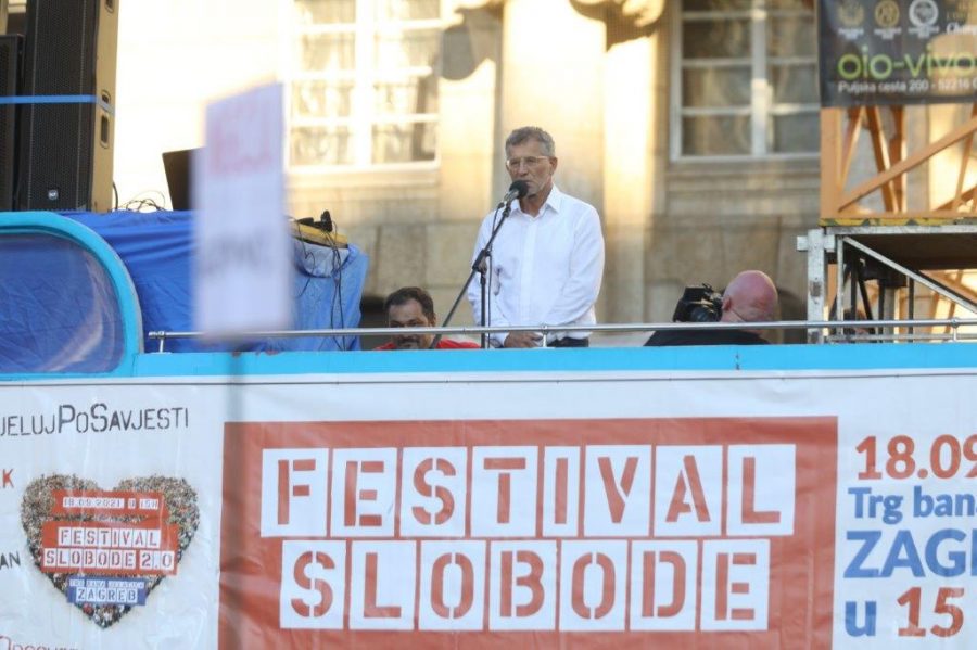 FESTIVAL SLOBODE: Više tisuća ljudi izrazilo nezadovoljstvo epidemiološkim mjerama, a s govornice se pozivalo na miran otpor mjerama i cijepljenju