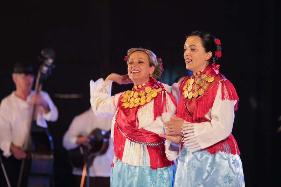 OTVORENE 56. VINKOVAČKE JESENI: Manifestacija hrvatske tradicijske kulture započela Županijskim folklornim večerima OTVORENE 56. VINKOVAČKE JESENI: Manifestacija hrvatske tradicijske kulture započela Županijskim folklornim večerima