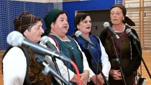40 GODINA ŽIVOTA I RADA FRA MARINKA VUKMANA U NJEMAČKOJ: U Hrvacama predstavljena knjiga „Tragovi vjere i ljubavi“ 40 GODINA ŽIVOTA I RADA FRA MARINKA VUKMANA U NJEMAČKOJ: U Hrvacama predstavljena knjiga „Tragovi vjere i ljubavi“