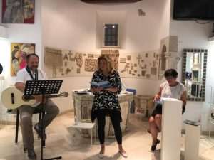 PJESNIČKA VEČER U DUBROVAČKOJ GALERIJI SEBASTIAN: Iseljenički dvojac Jadranka Klabučar Gros i Josip Čenić i Dubrovkinja Irja Jerković razgalili srca ljubitelja poezije PJESNIČKA VEČER U DUBROVAČKOJ GALERIJI SEBASTIAN: Iseljenički dvojac Jadranka Klabučar Gros i Josip Čenić i Dubrovkinja Irja Jerković razgalili srca ljubitelja poezije