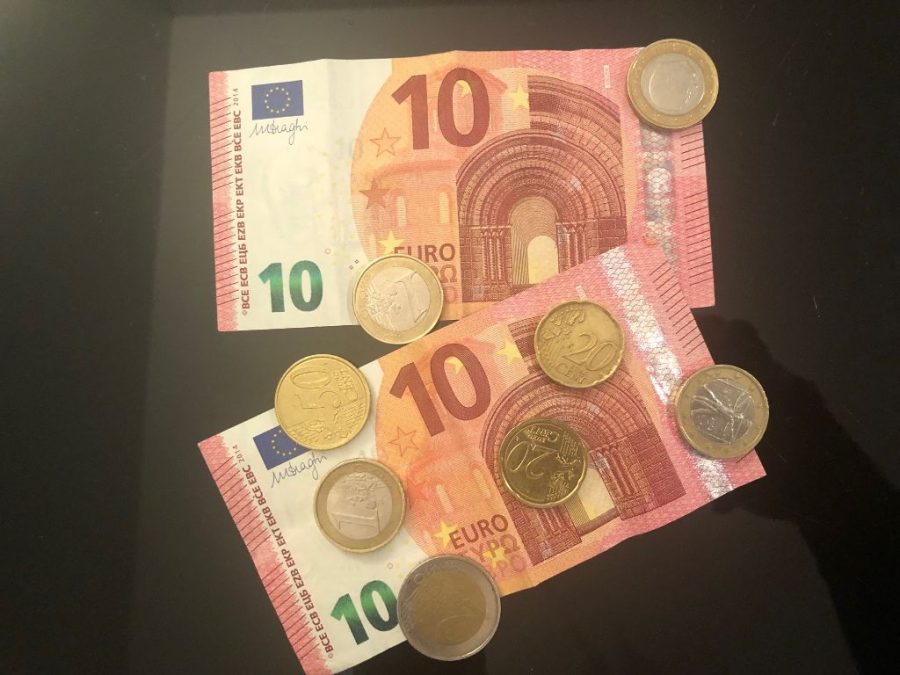 USPOREN OPORAVAK: Poslovna klima u Njemačkoj na najnižoj razini u šest mjeseci novcanice kovanice euro