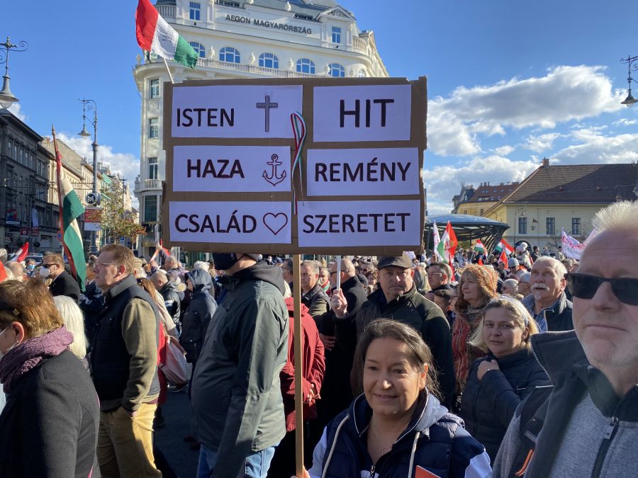 (FOTO) 65. OBLJETNICA NARODNOG USTANKA U MAĐARSKOJ: Moramo zadržati plamen slobode!