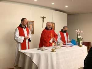 SV. MISA U EU PARLAMENTU: Hrvatski zastupnici u Bruxellesu na sv. misi za 30. obljetnicu žrtve Vukovara i Škabrnje