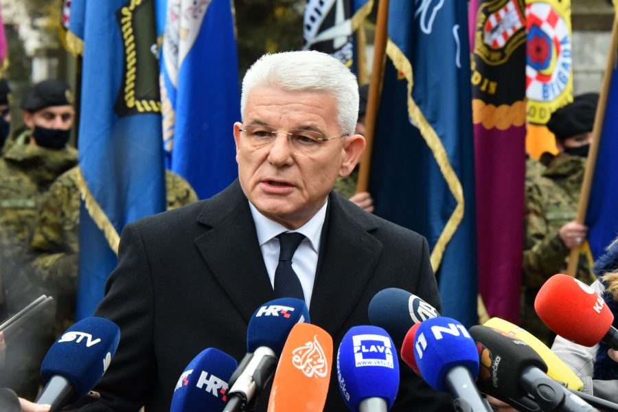 GLASNOGOVORNIK VLADE RH: Šefika Džaferovića u Vukovar nije pozvao ni premijer ni Vlada RH GLASNOGOVORNIK VLADE RH: Šefika Džaferovića u Vukovar nije pozvao ni premijer ni Vlada RH