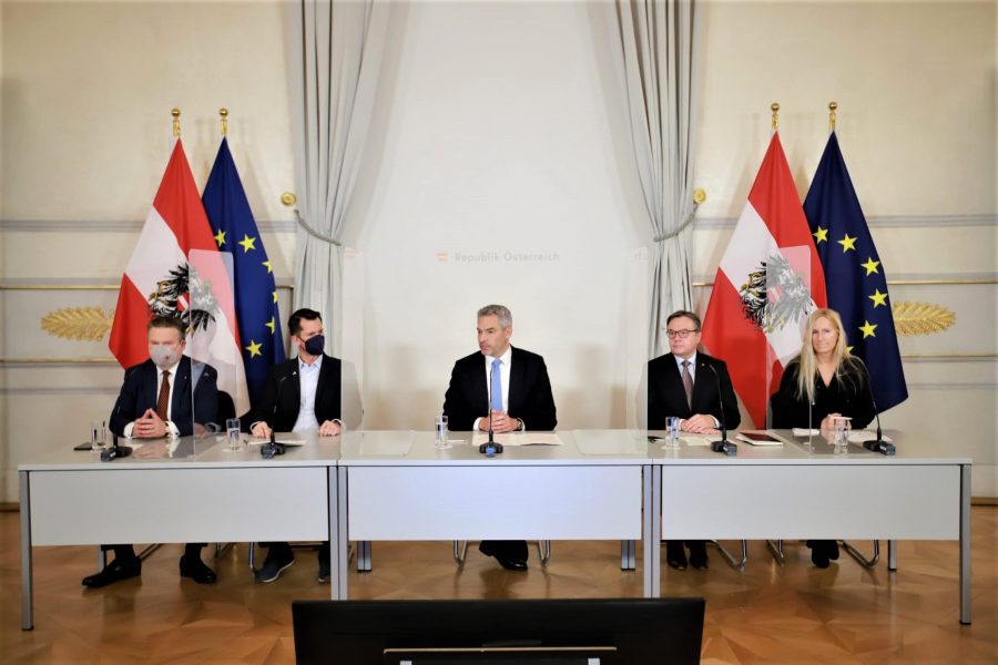 AUSTRIJA 12. PROSINCA UKIDA LOCKDOWN I „POLICIJSKI SAT“ ZA CIJEPLJENE: Necijepljeni ostaju “zaključani”. Samo tri pokrajine potpuno “otključane”. Evo gdje i od kada…