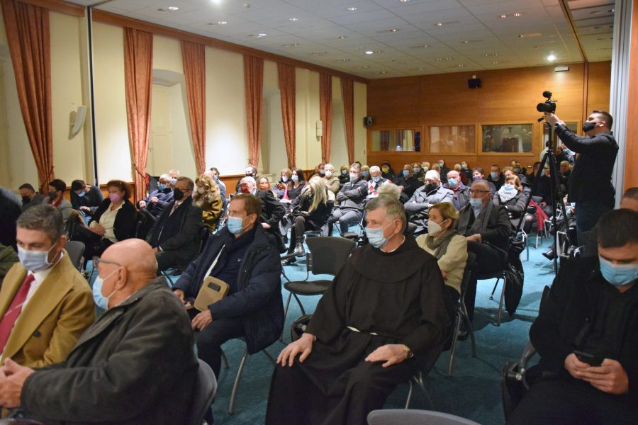 DUBROVNIK: Predstavljena knjiga Nikole Obuljena „Kako smo pregovarali s neprijateljem“