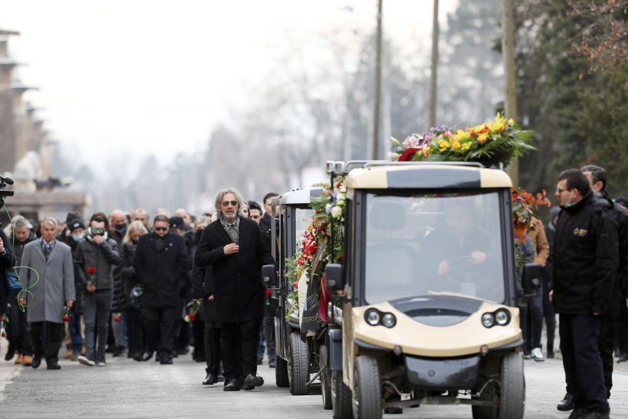 ISPRAĆAJ LEGENDE: Prijatelji i kolege oprostili se na Mirogoju od Akija Rahimovskog