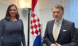 NJEMAČKA: Svečani primitak novih hrvatskih državljana u Hamburgu