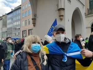 FRANKFURT/MÜNCHEN/STUTTGART: Zaustavite Putina! - Na tisuće prosvjednika u Njemačkoj izrazili solidarnost s ukrajinskim narodom