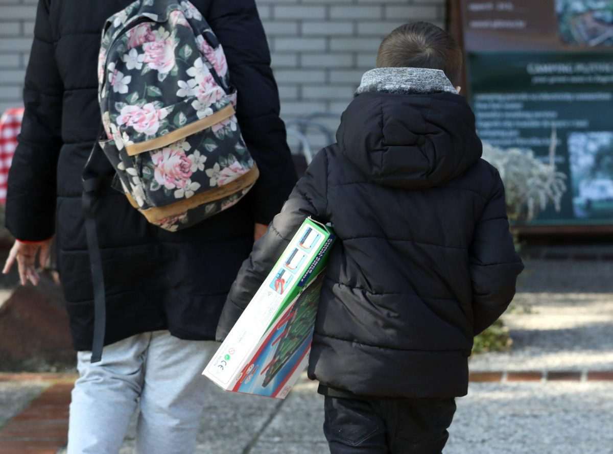 DIJETE SKOLA