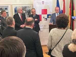 (FOTO) GRLIĆ RADMAN U BERLINU: Njemačka je svjesna mogućih opasnih učinaka prelijevanja ukrajinskog rata na zapadni Balkan (FOTO) GRLIĆ RADMAN U BERLINU: Njemačka je svjesna mogućih opasnih učinaka prelijevanja ukrajinskog rata na zapadni Balkan